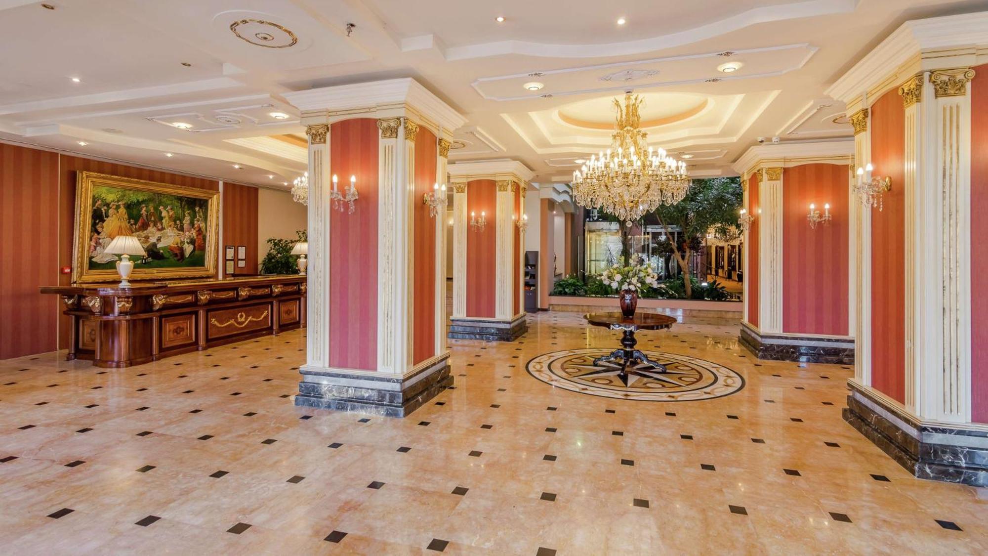 Hilton Sibiu Hotel Exterior photo